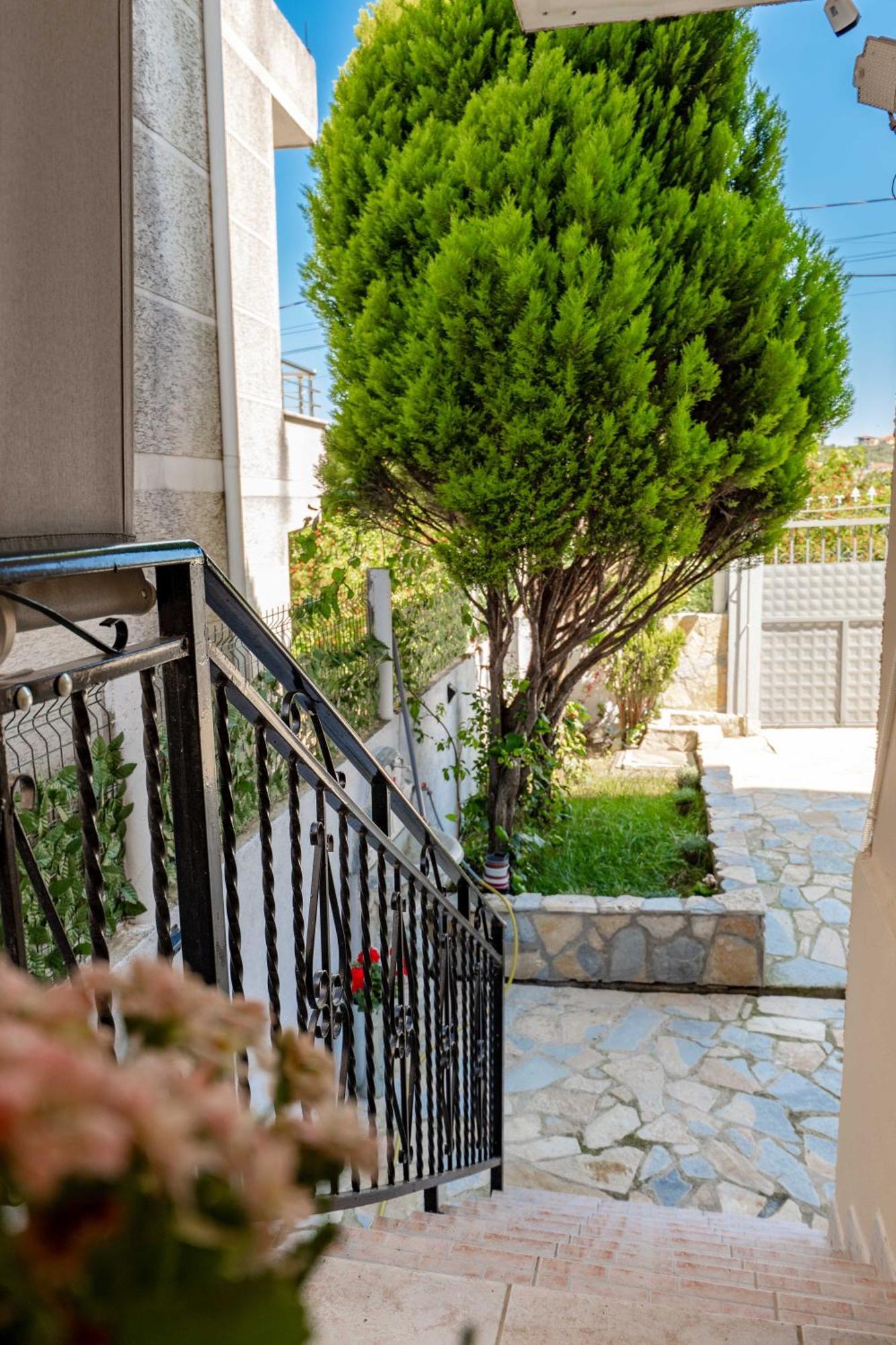 Kalpazo Kaja Vila Garden Golem (Tirana) Exterior foto