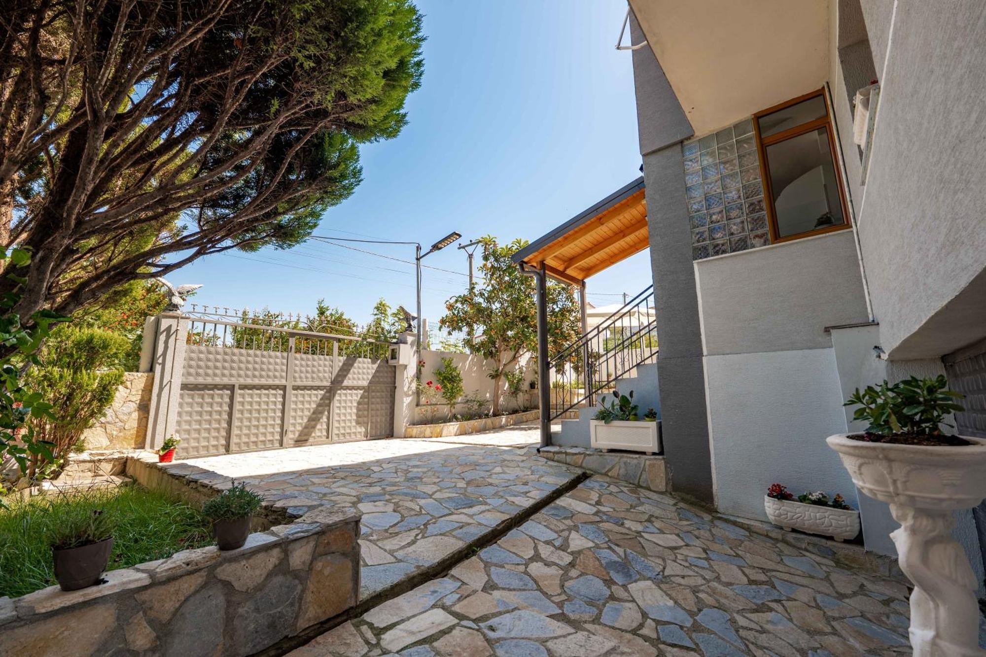 Kalpazo Kaja Vila Garden Golem (Tirana) Exterior foto